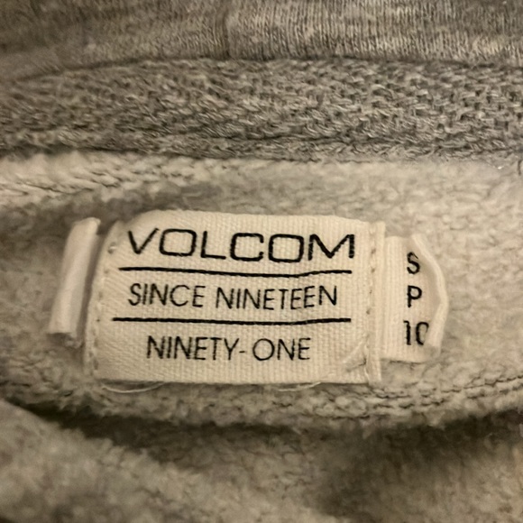 FINAL PRICE! Juniors Volcom Hawaii Hoodie - Picture 4 of 4